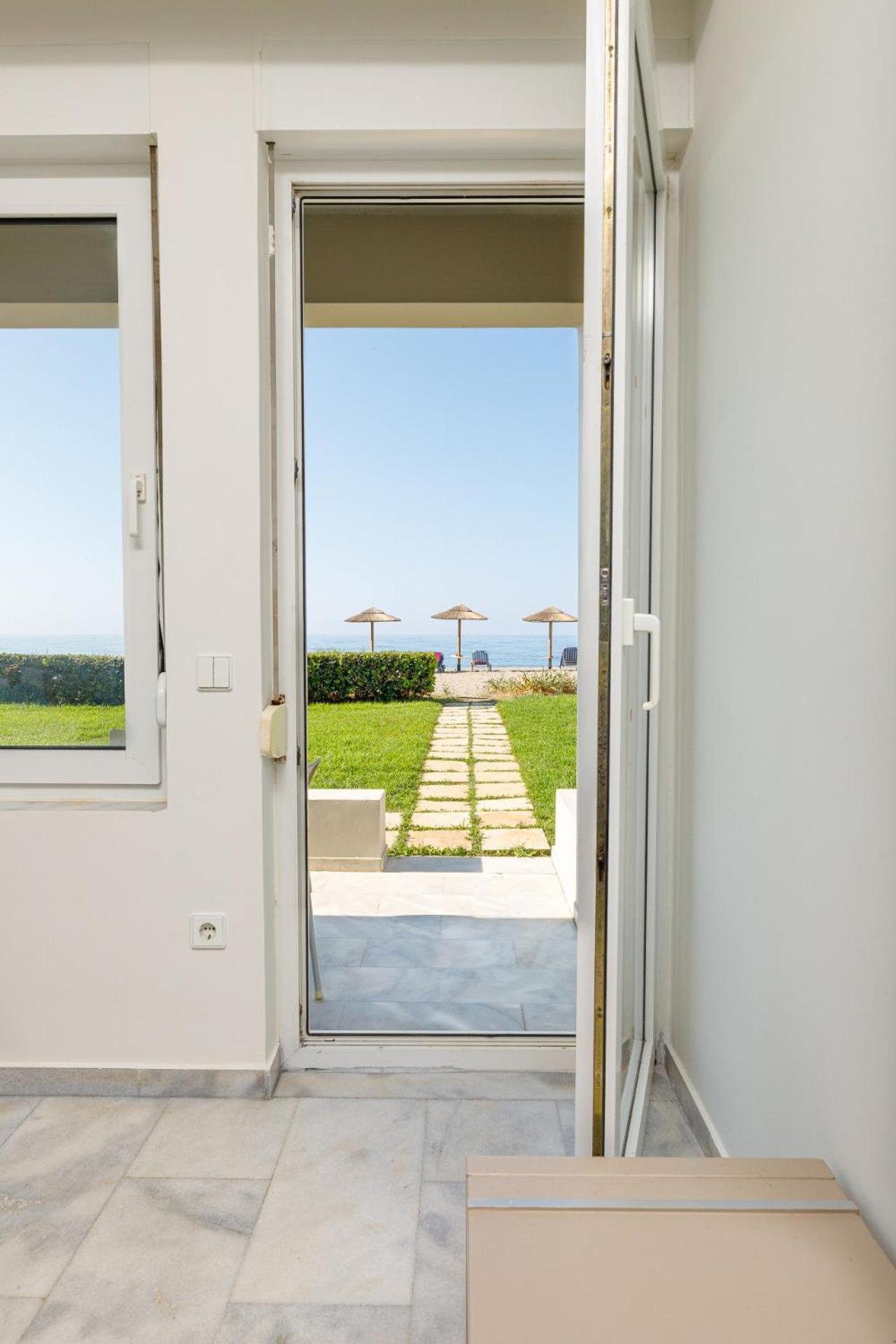 Kostakis Beach Gerani  エクステリア 写真