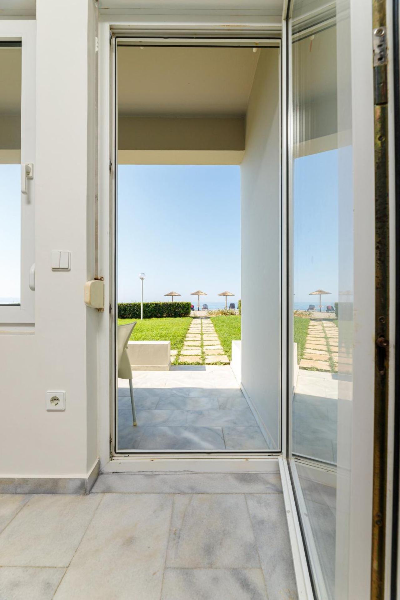 Kostakis Beach Gerani  エクステリア 写真